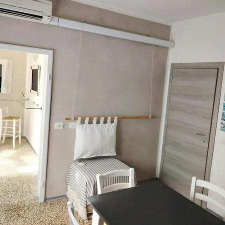 Hébergement de vacances 6 *