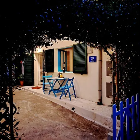 6 Holiday home *